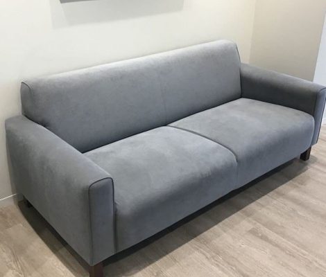 Modern living room sofa set by Credible Fitments